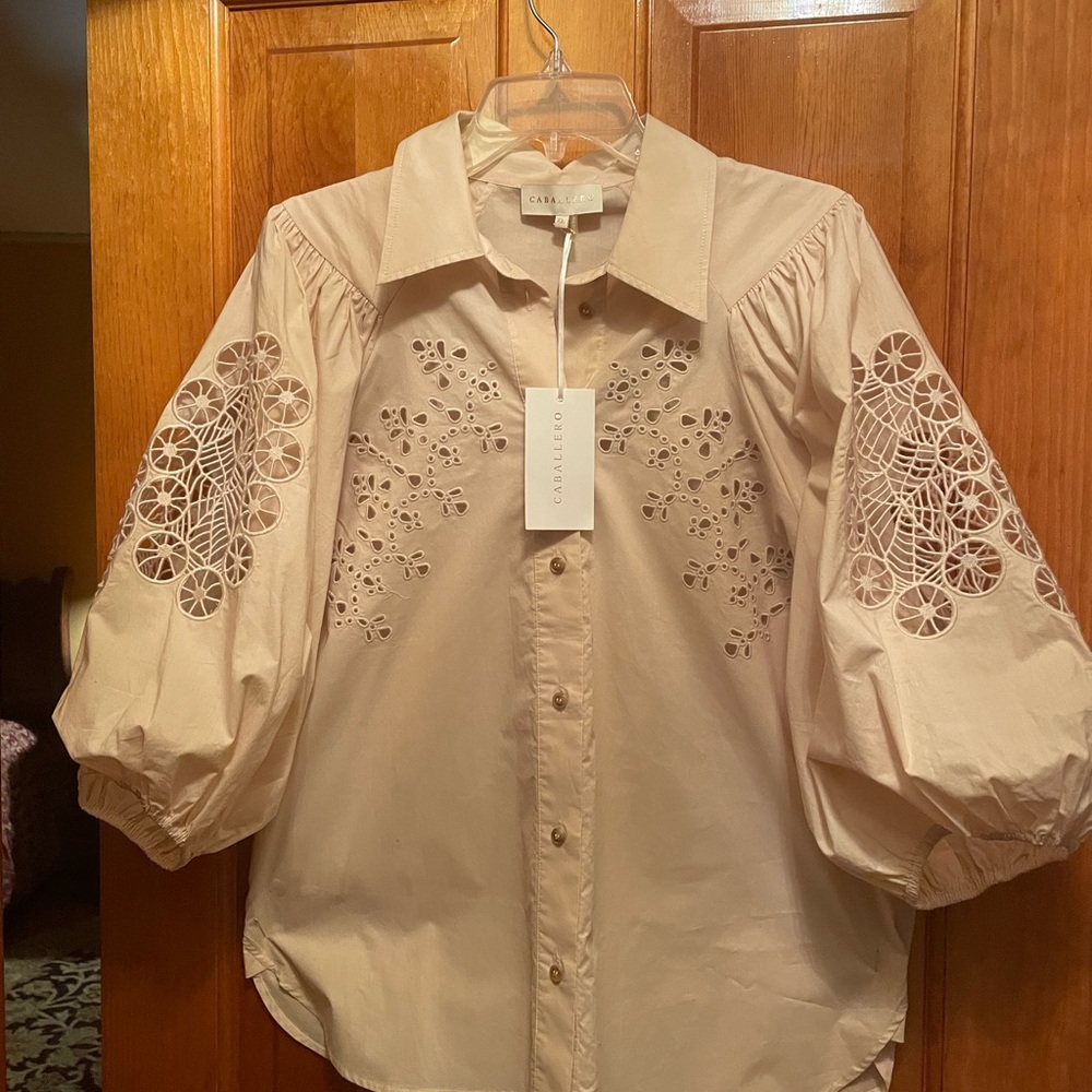 Chic Beige Eyelet Puff Sleeve Blouse